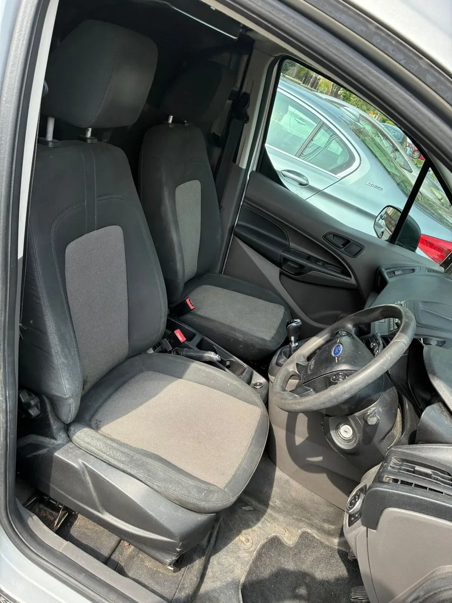 2019 ford transit connect - Image 3