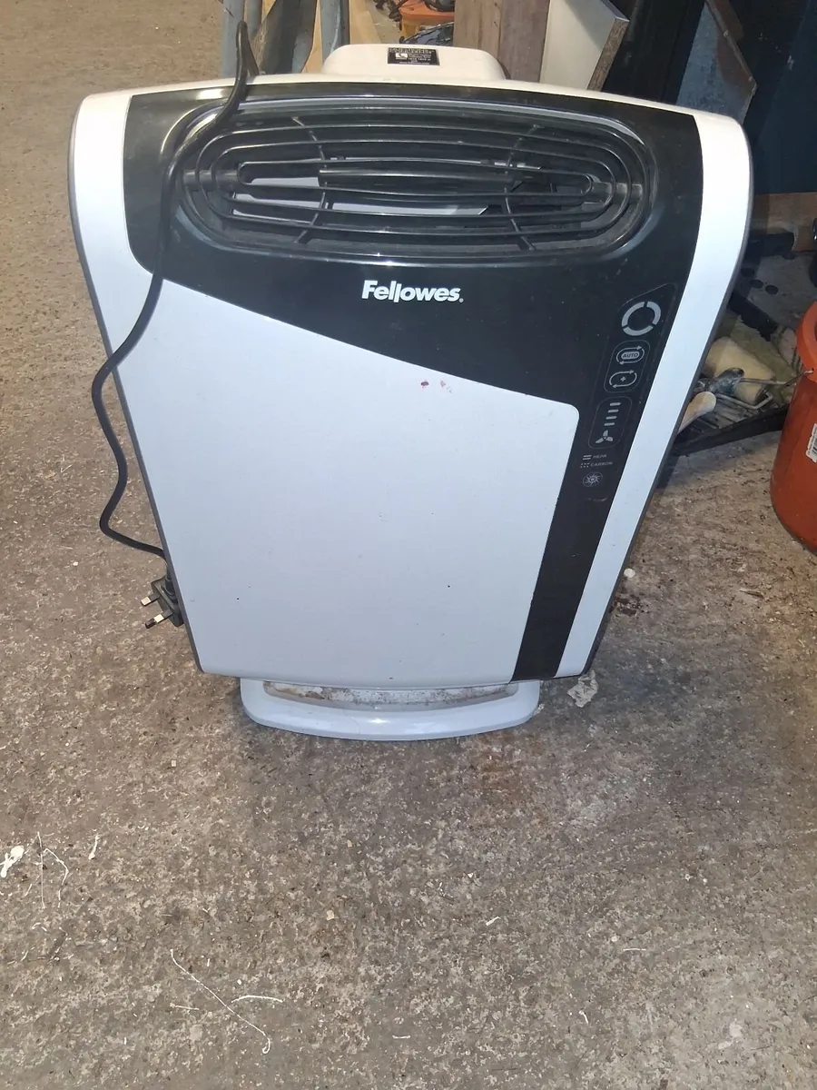 Fellowes aera max dx95 air purifier  cost €325 - Image 1