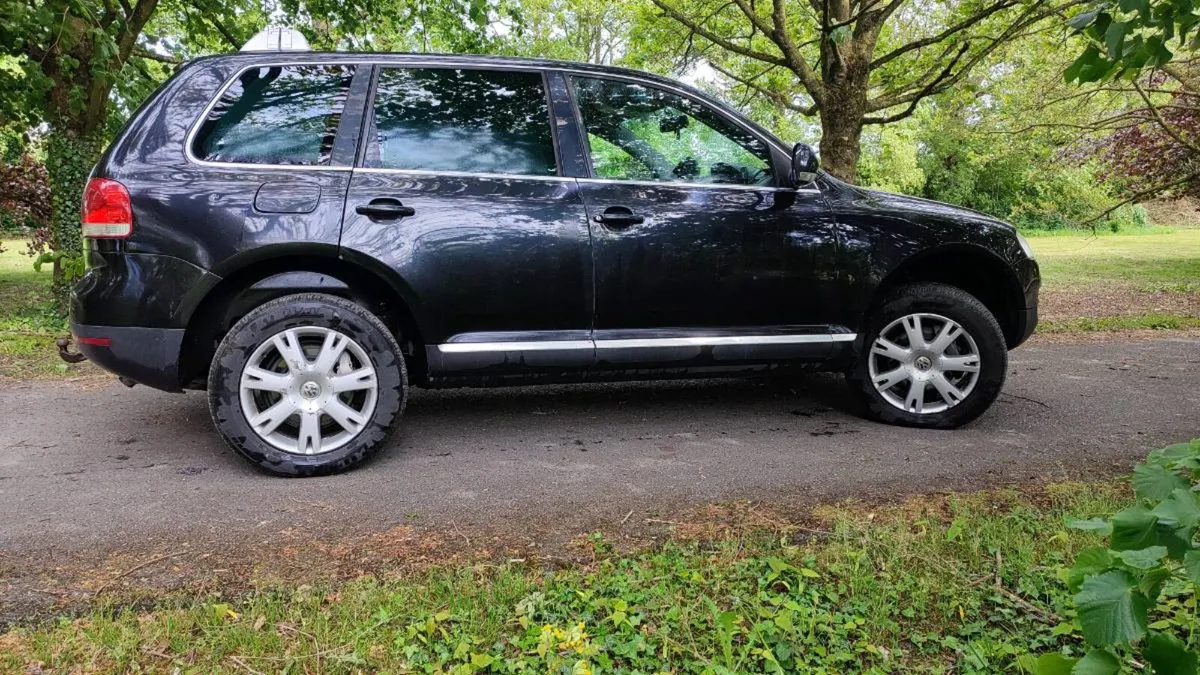 07 VW Touareg 3.0 V6 TDI 2 seat commercial - Image 4