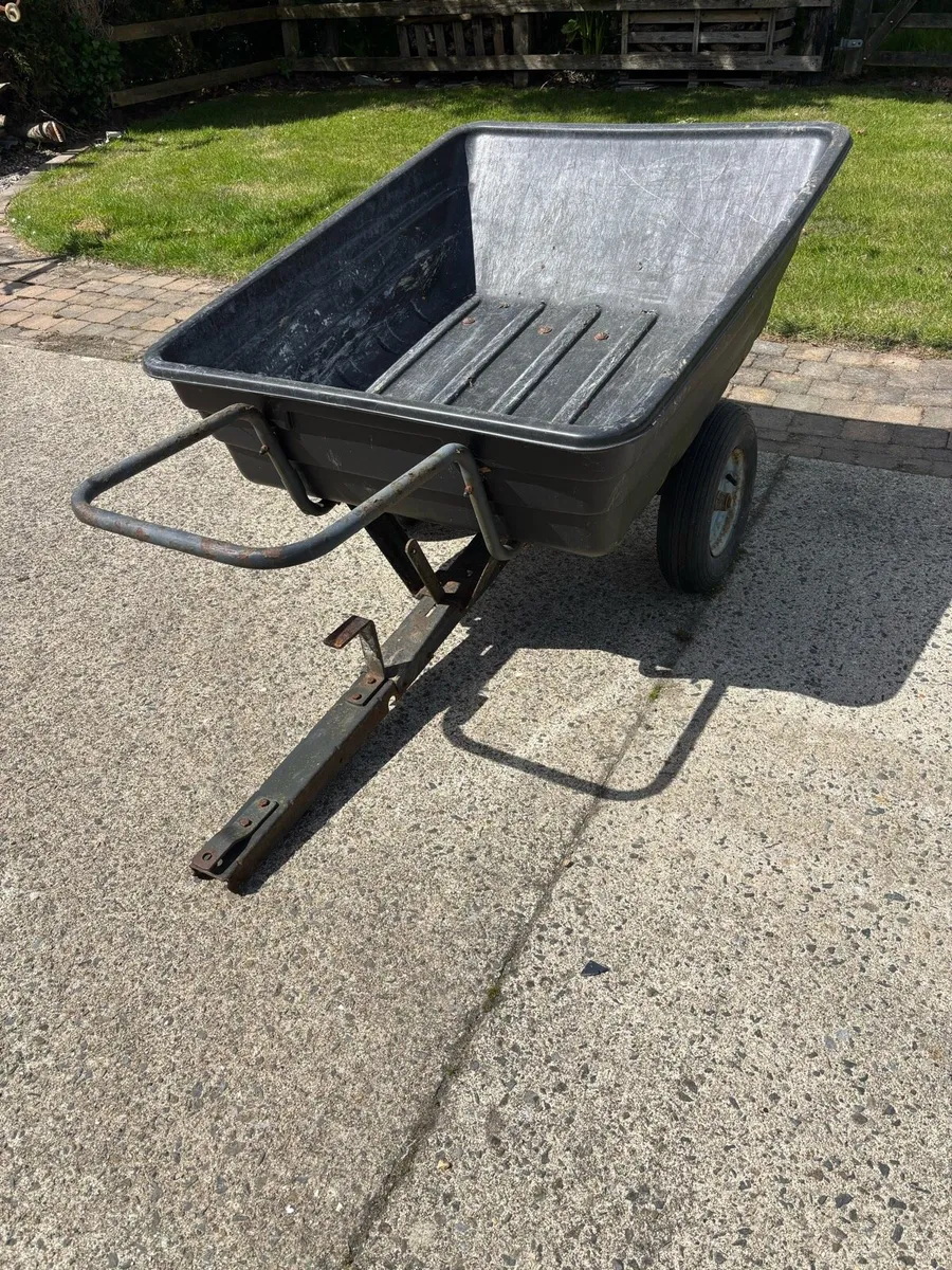 Trailer for ride on mower - Image 1