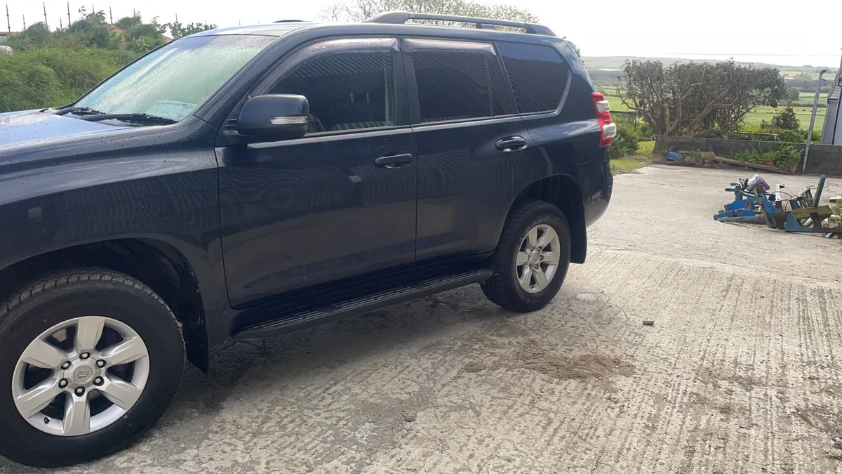 Toyota Land Cruiser 2017 - Image 3