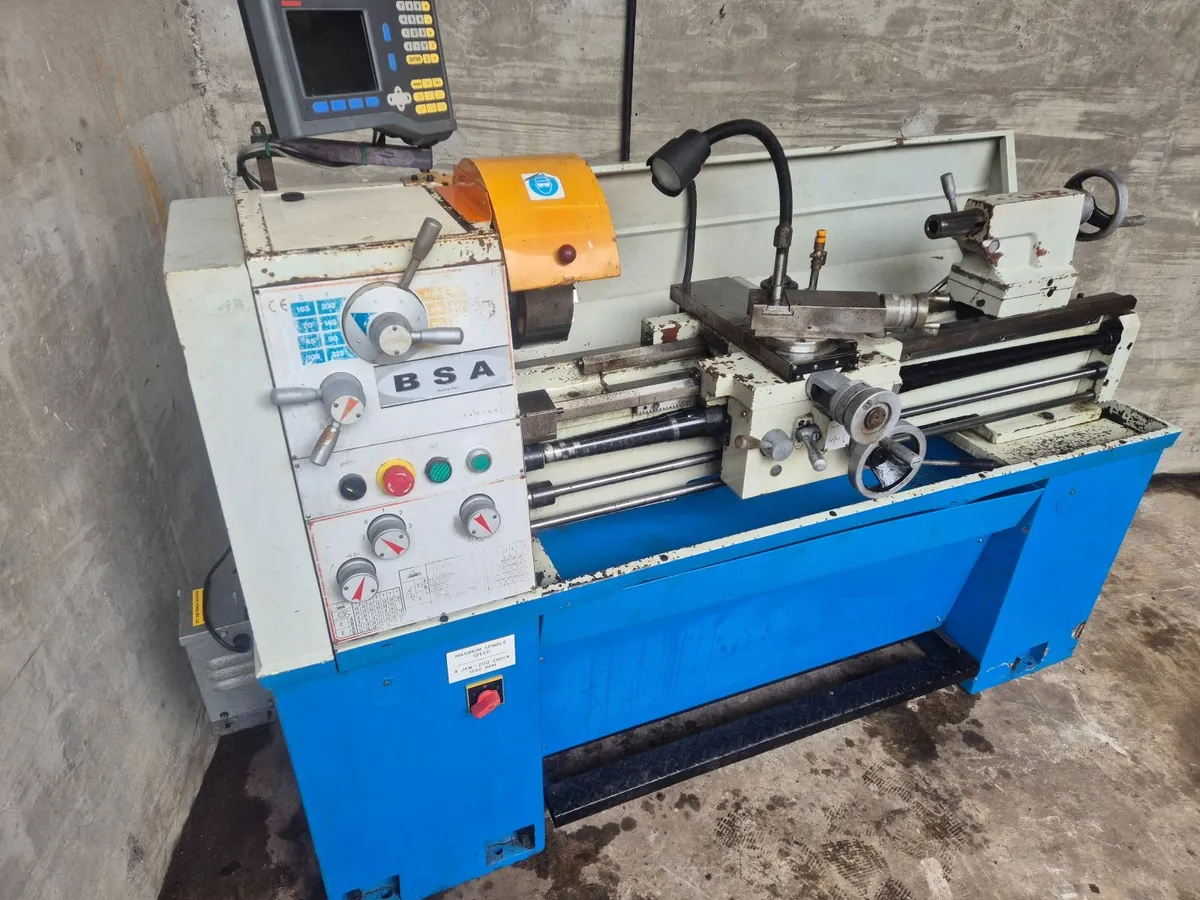 230V Lathe - Image 1