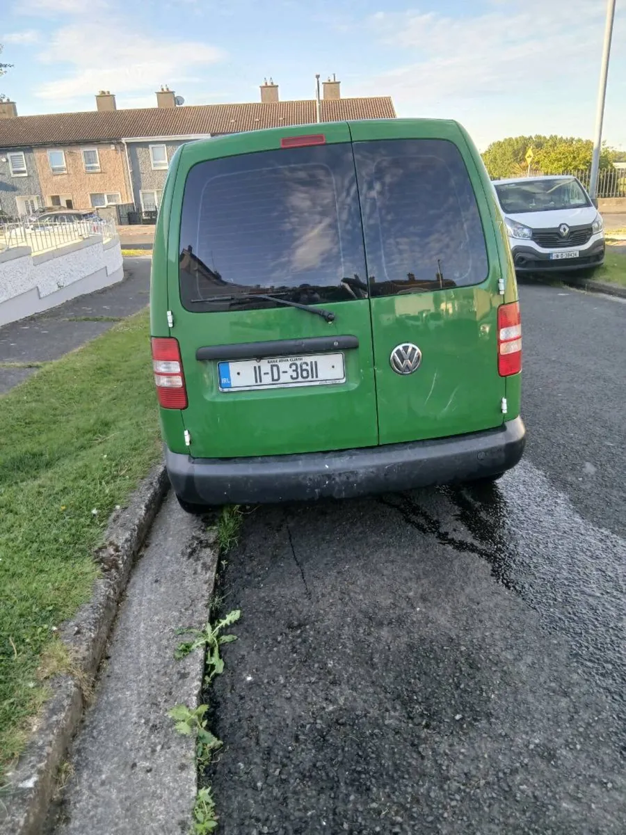 Volkswagen Caddy 2011 1.6 liter - Image 4