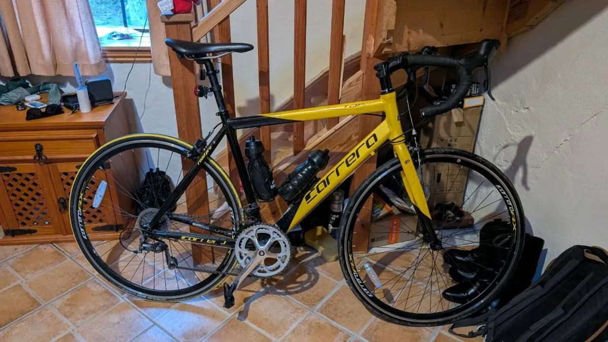 Road bike Carrera 56