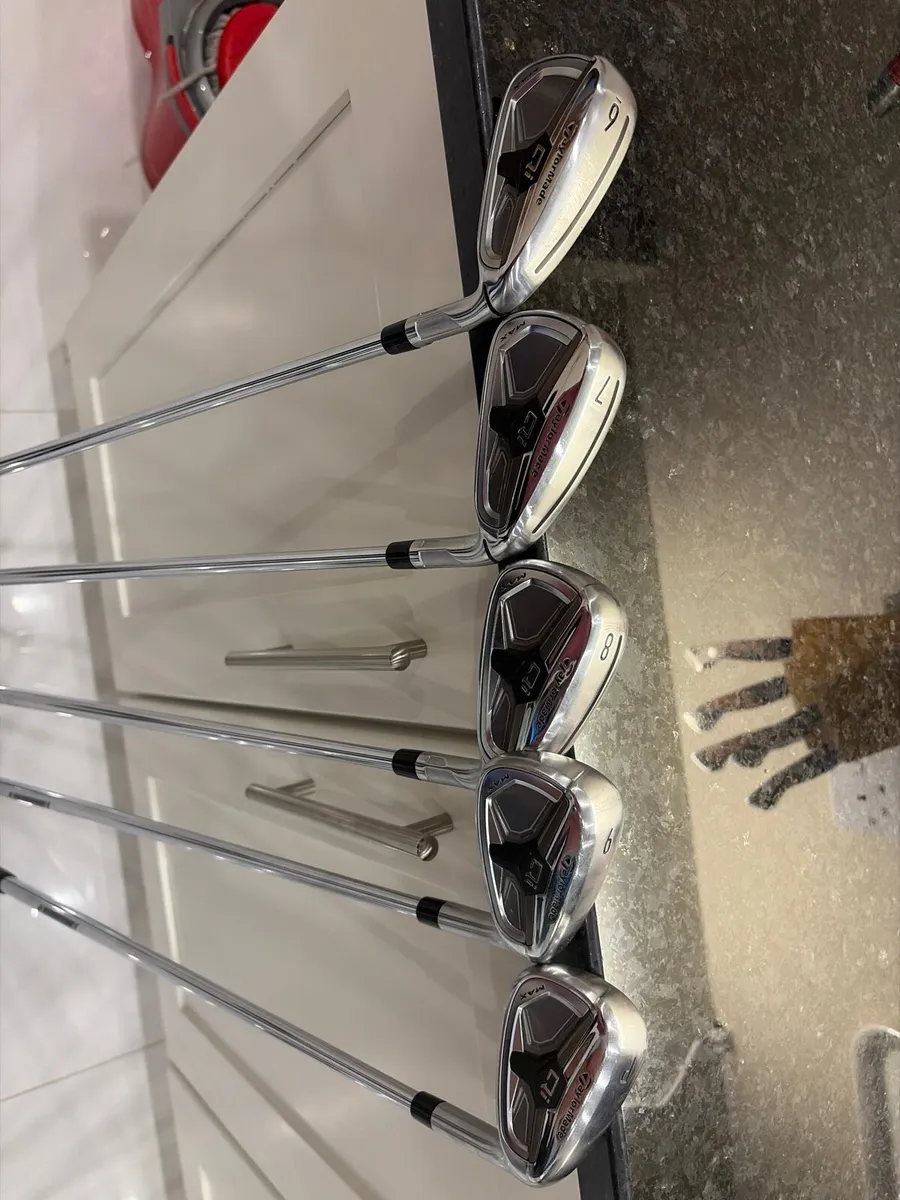 Taylormade Qi irons - Image 1
