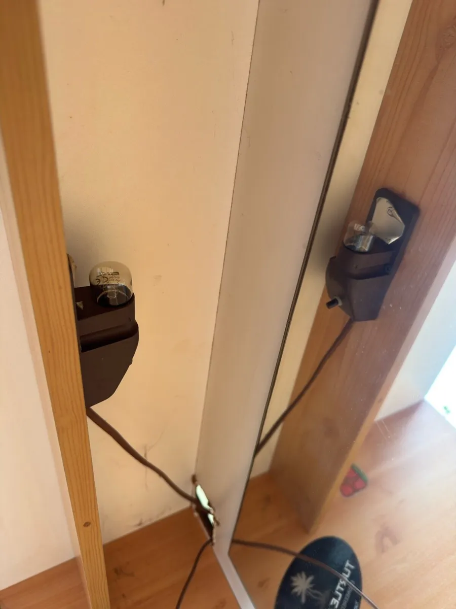 Vanity and Dresser Table - Image 4