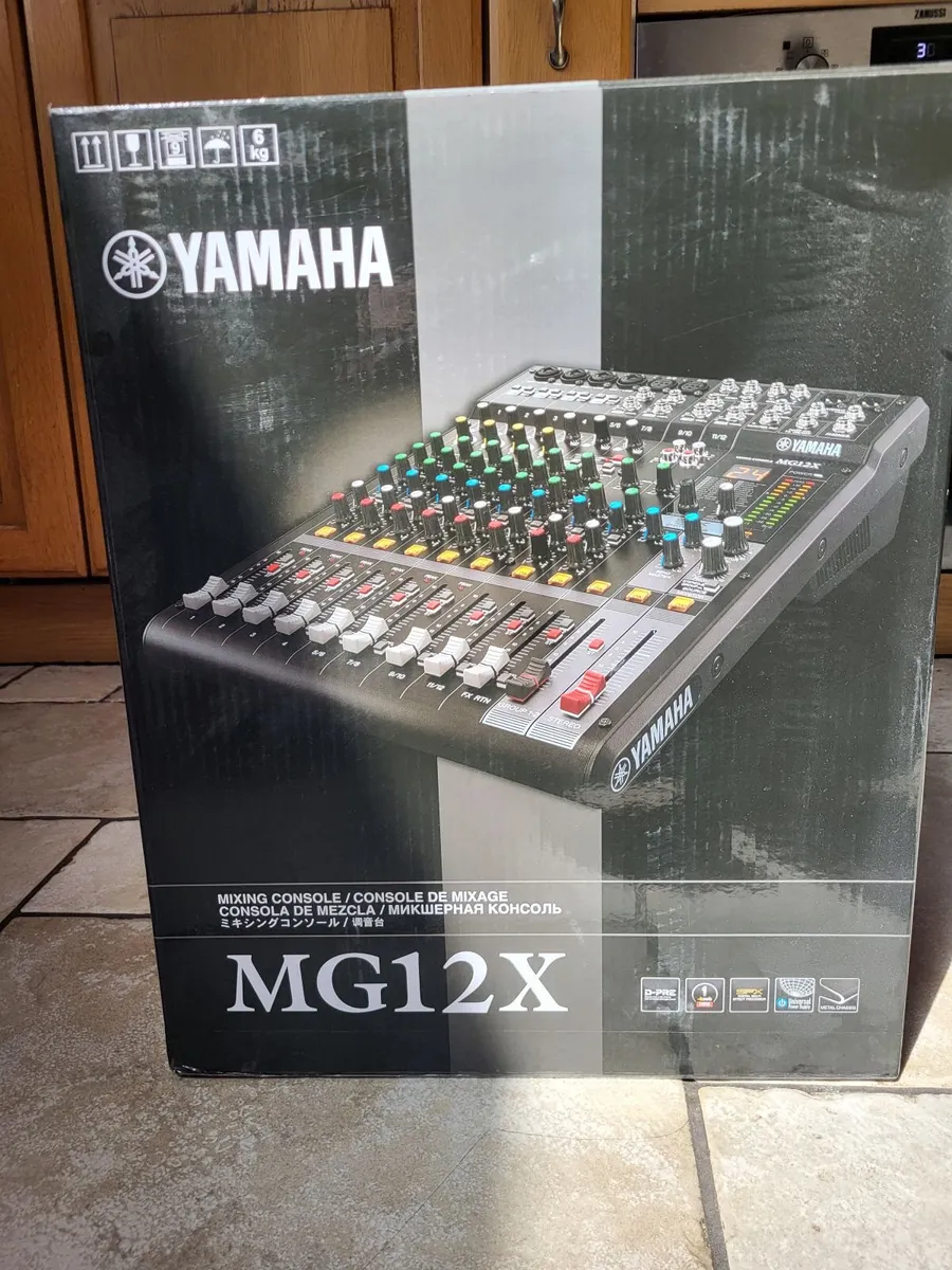 Yamaha MG12X Mixing Desk