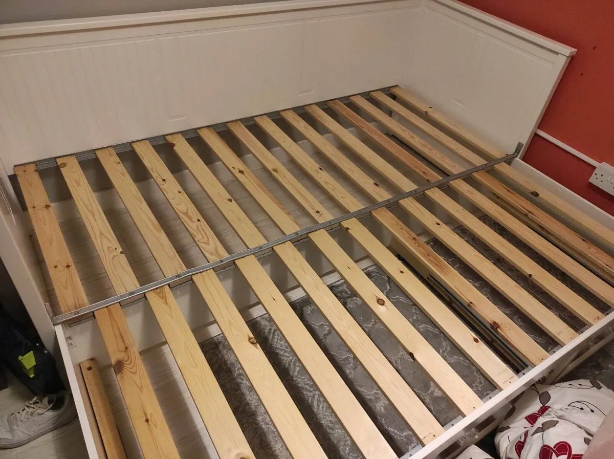 Bed and Mattresses - Image 4