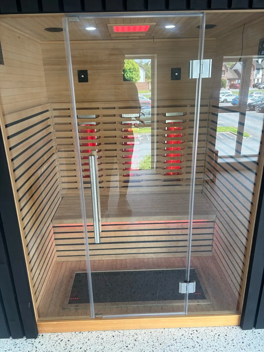 Premium 3 person Infrared Sauna - Image 1