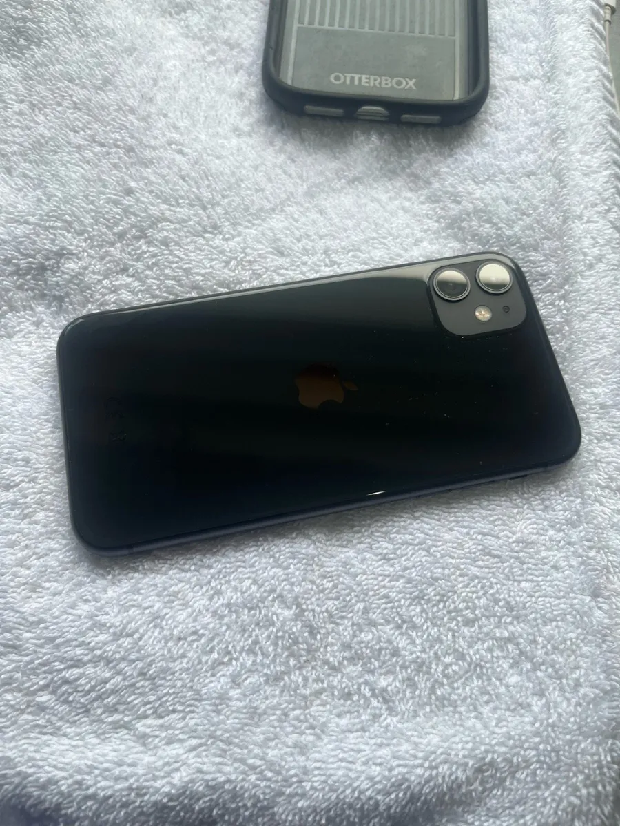 I phone - Image 3