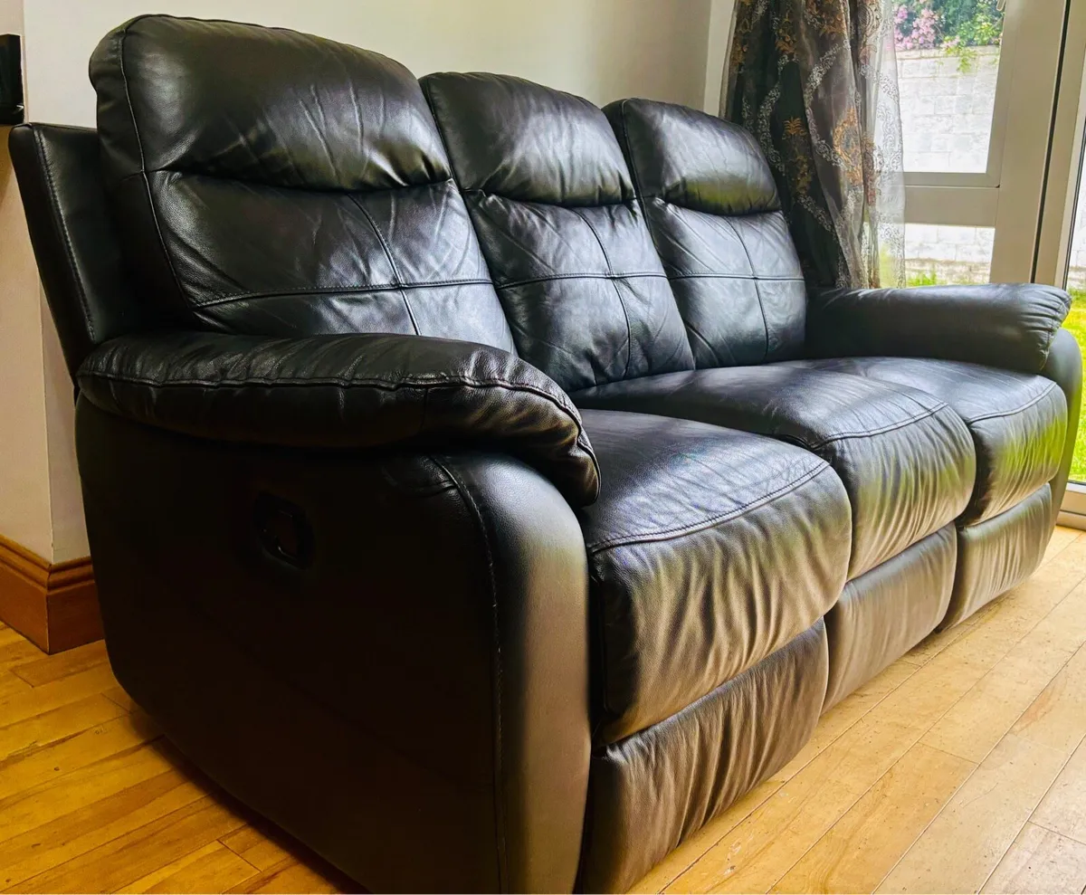 3 Seaters Leather Recliner Sofa - Image 2