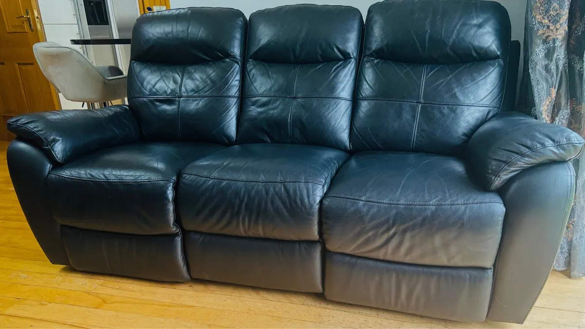 3 Seaters Leather Recliner Sofa - Image 3