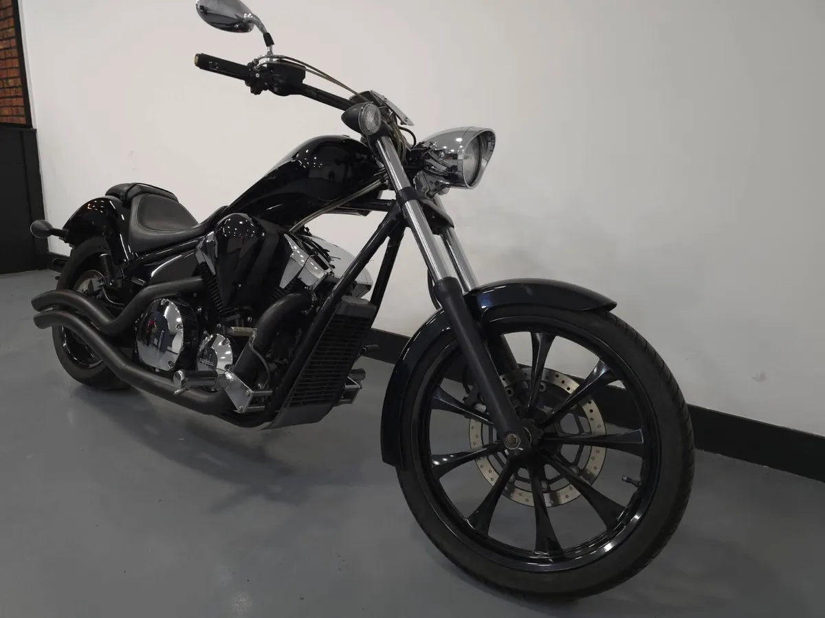 HONDA FURY VT1300 CXC FRESH IMPORT - Image 2