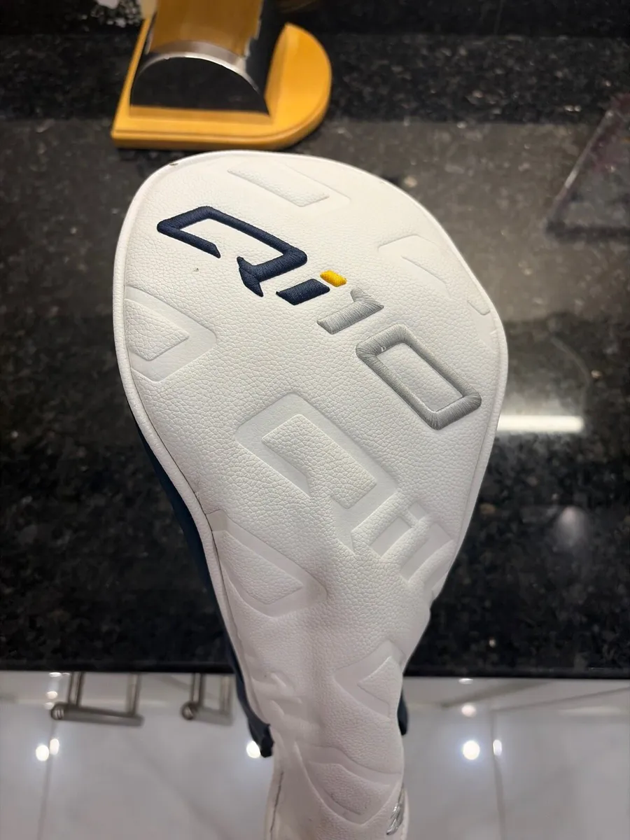 Left hand driver - Image 1