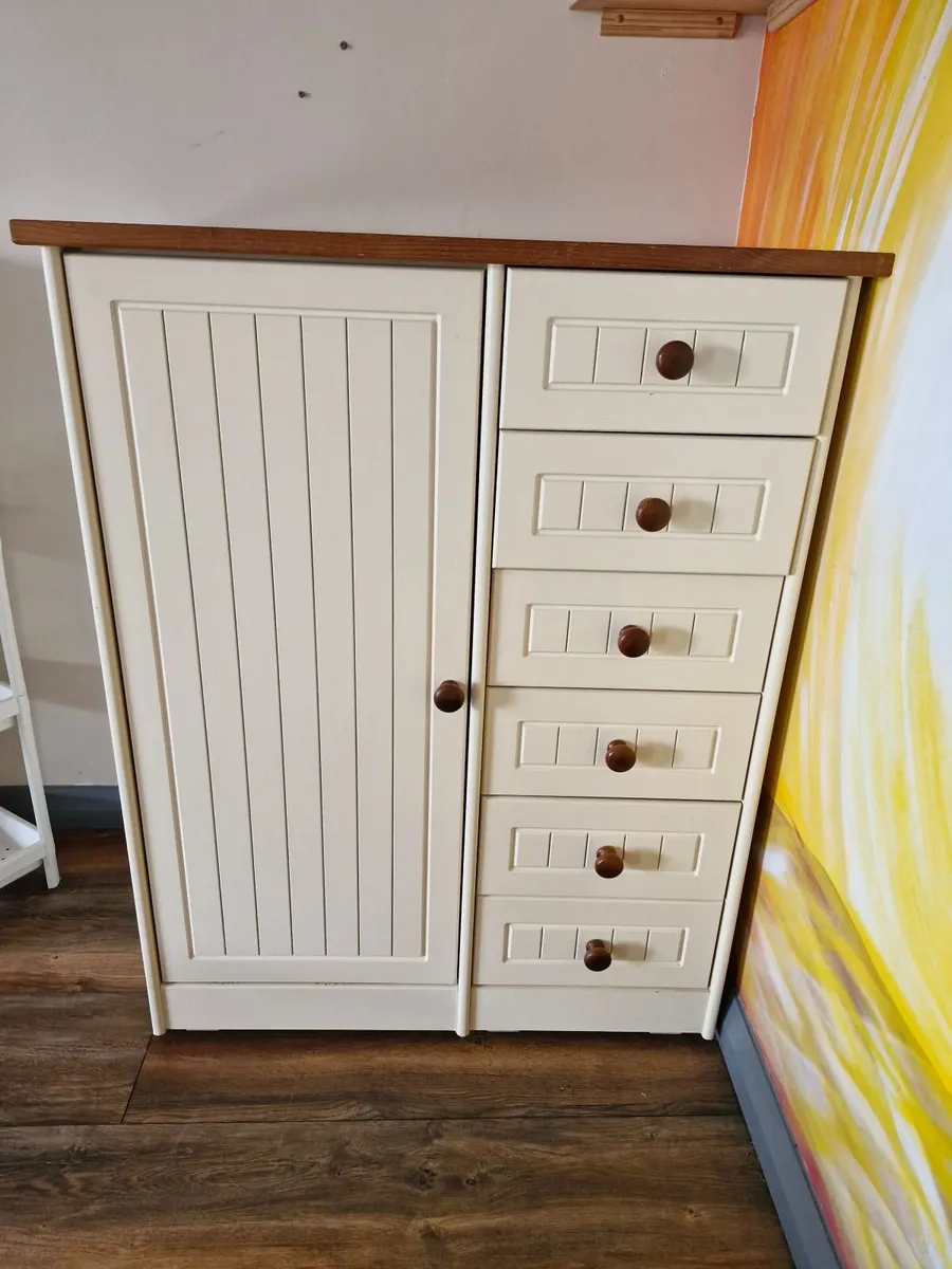 Kids wardrobe with 6 drawers - Image 1