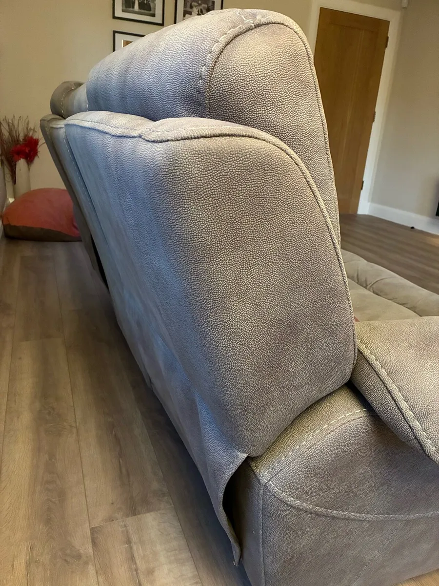 Couch - Image 3