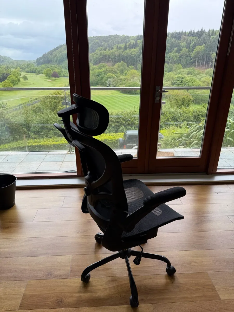 Gaming Chair - Image 2