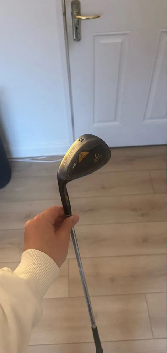 Golf Wedge 52 Degree Cleveland Left Hand - Image 1