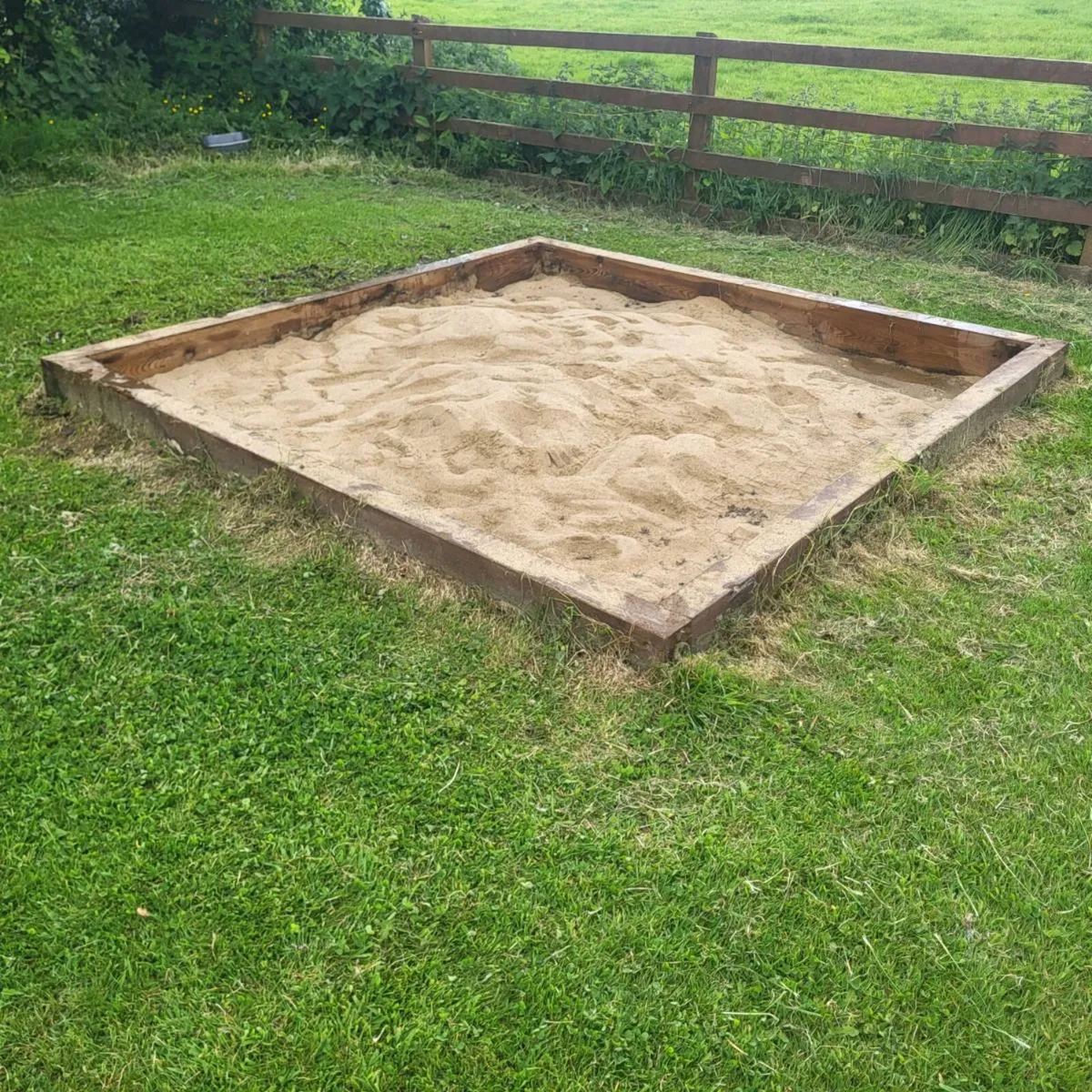 Sand pit - Image 1