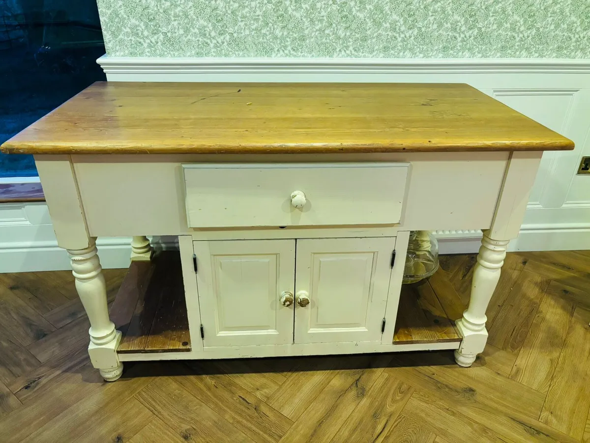 Kitchen table - Image 2