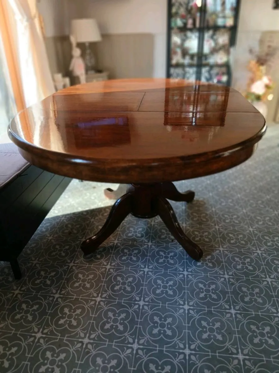 Kitchen Table - Image 2