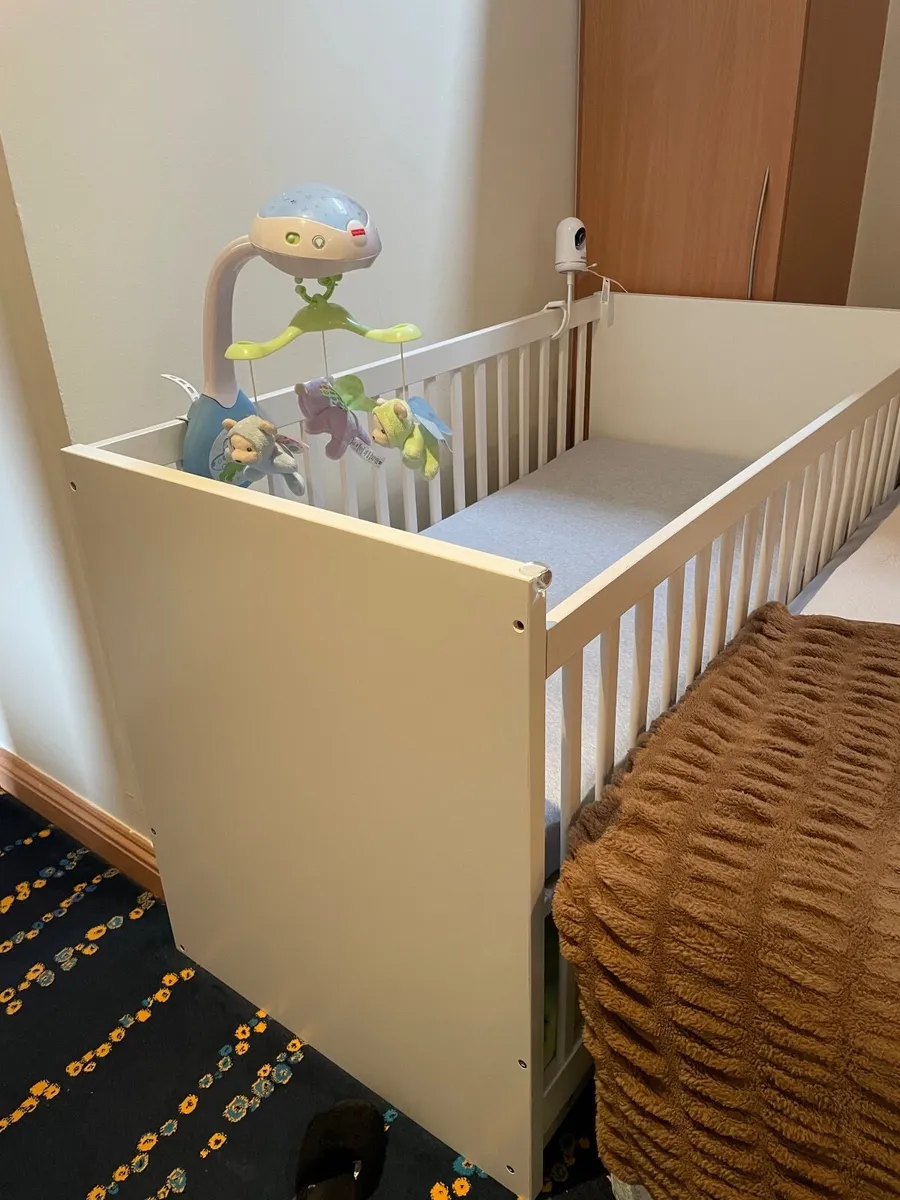 Baby cot - Image 2