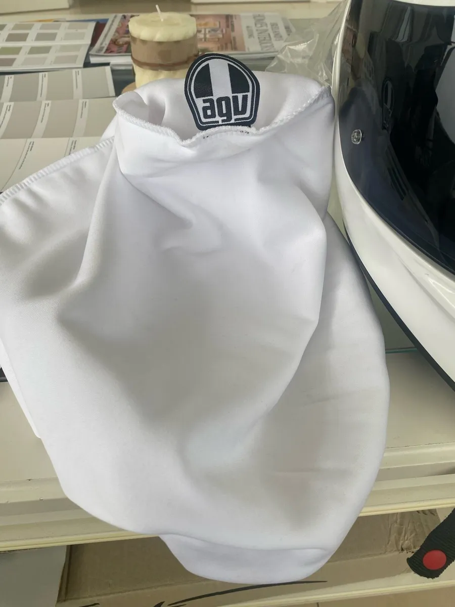 Helmet - Image 3