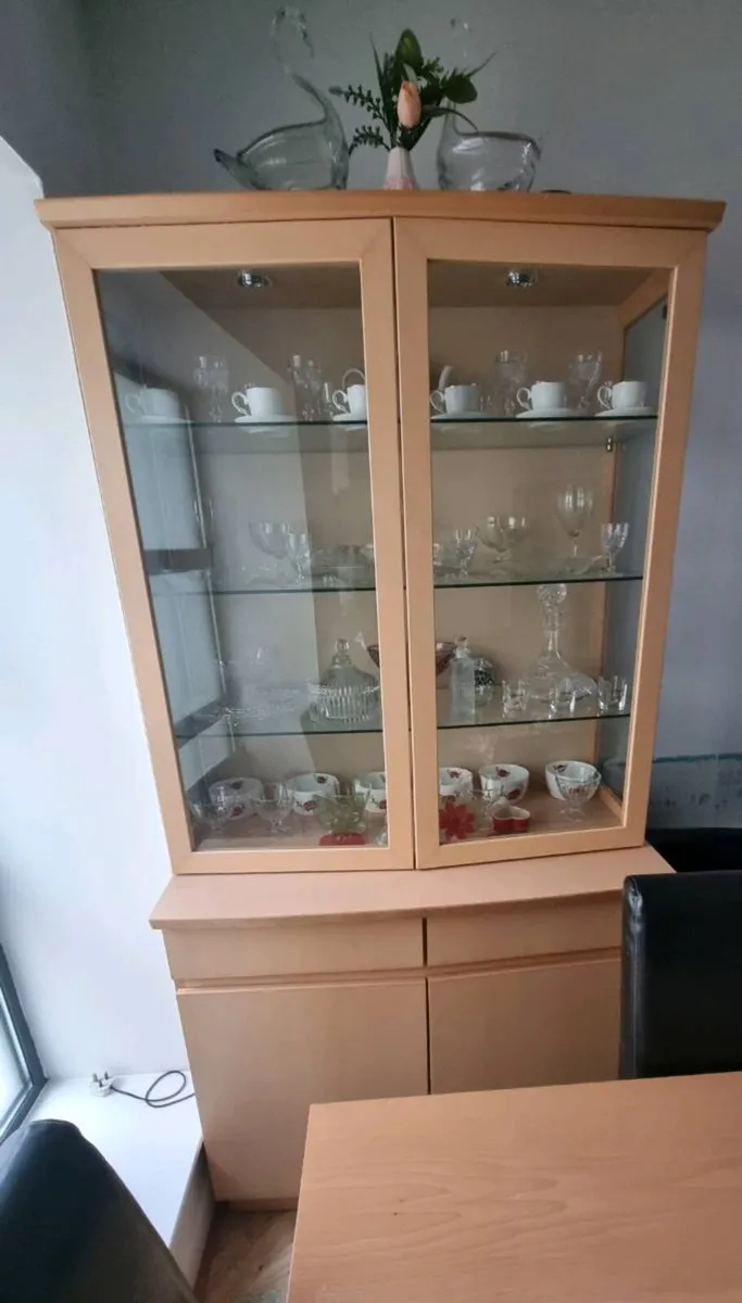 Display Cabinet - Image 1