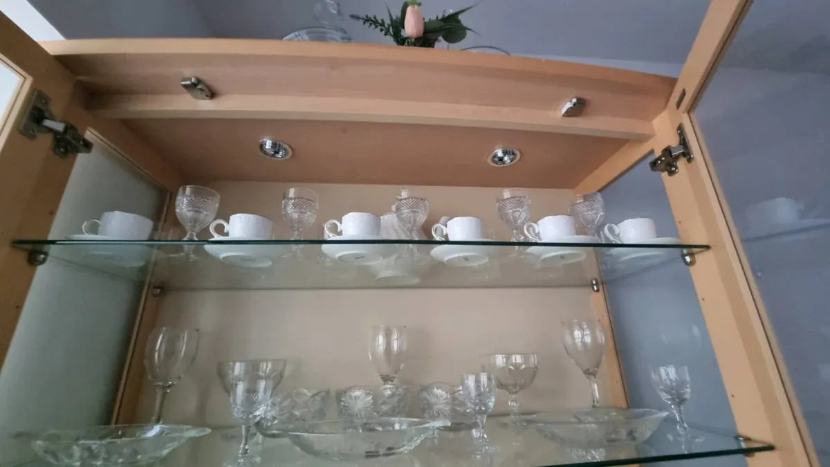 Display Cabinet - Image 3