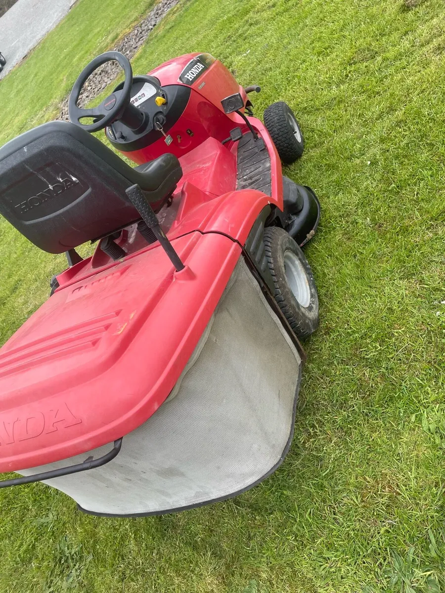 Honda 17hp ride on - Image 4