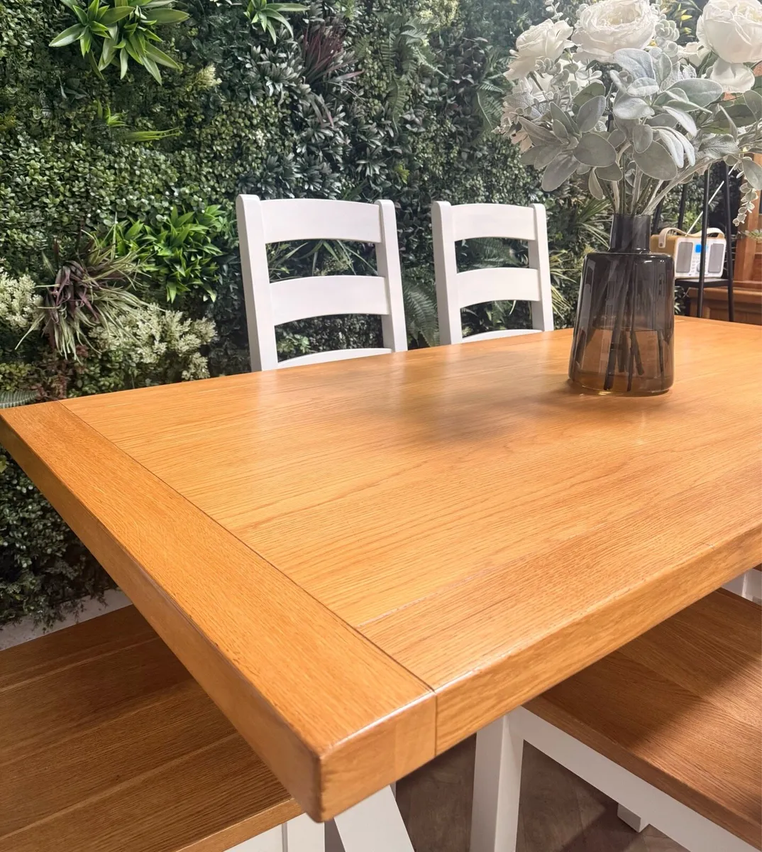 Oak kitchen table & 6 chairs - Image 4
