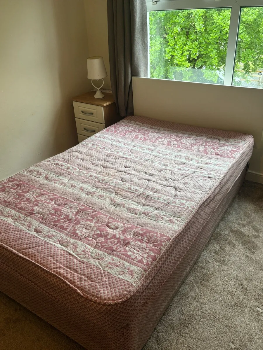 Double bed - Image 3