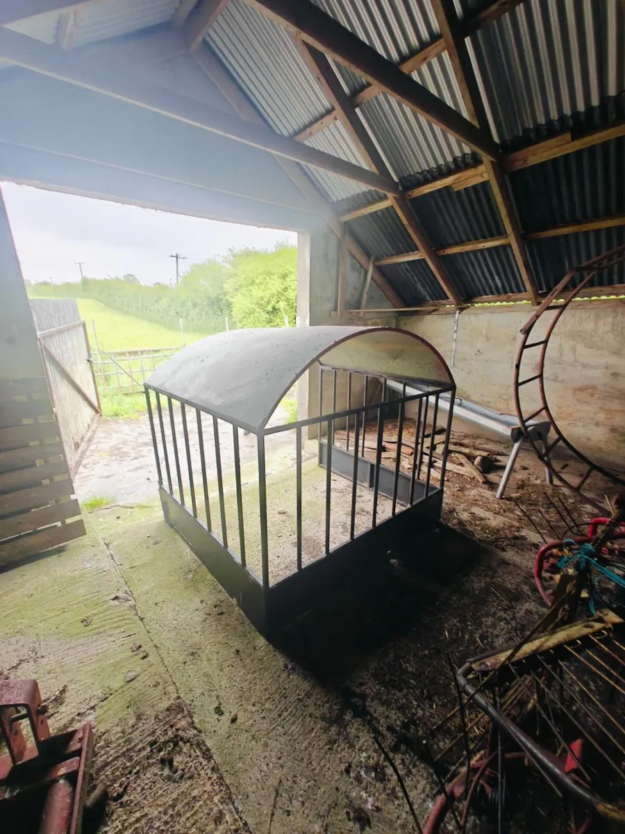 Hay Feeder - Image 3
