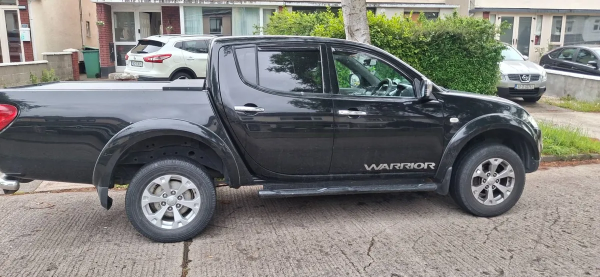 Mitsubishi L200 2011 - Image 2