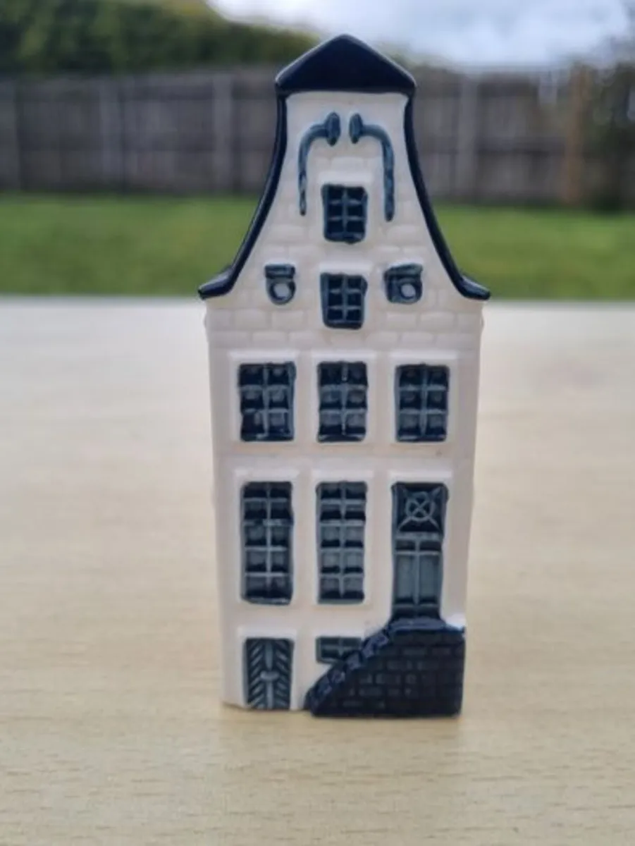 KLM Iconic Delft Blue Ceramic Miniature House - Image 1