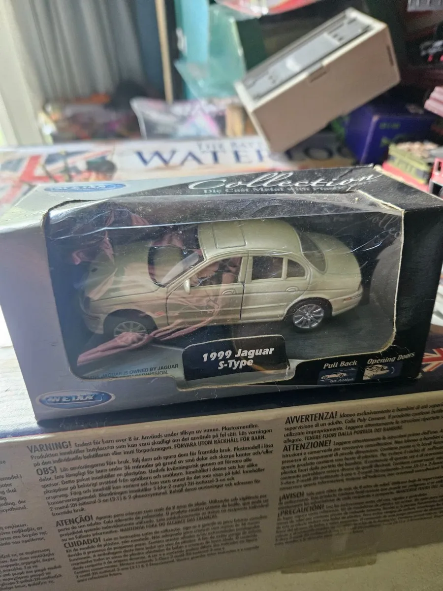 Corgi Welly Jaguar - Image 1