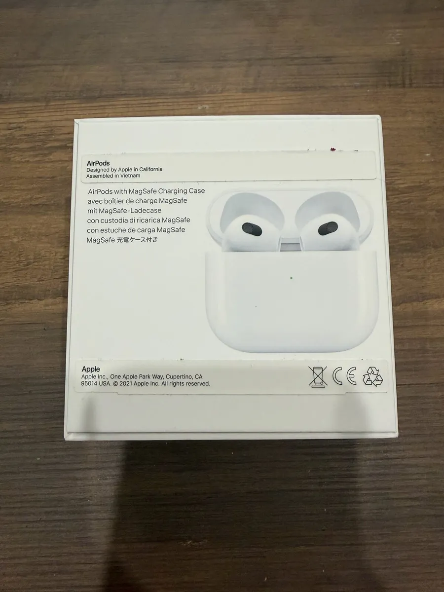 Apple AirPods 3rd generation - Image 4