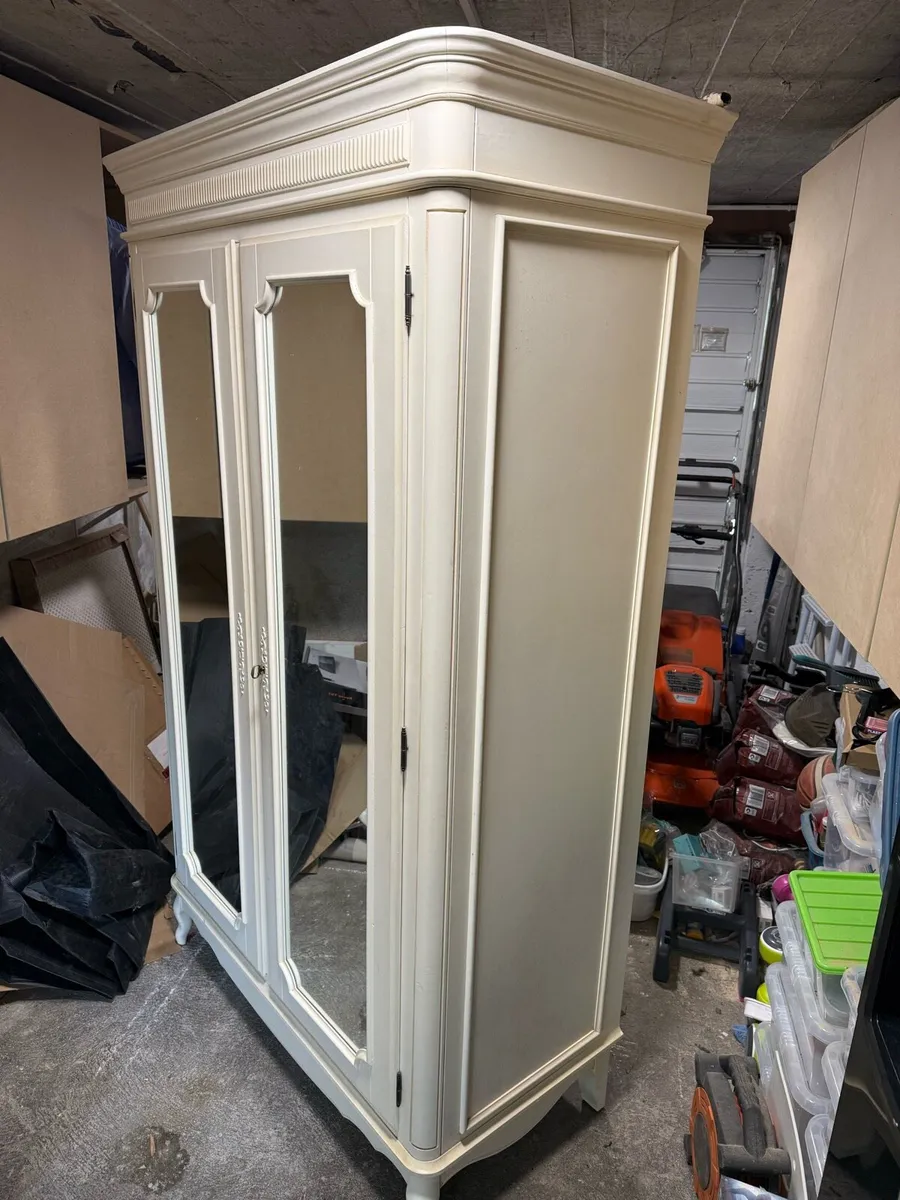 Stunning Laura Ashley Provencale Wardrobe - Image 3