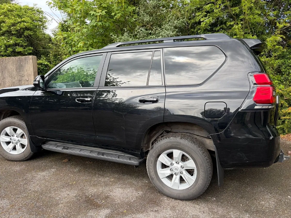 Toyota Land Cruiser 2023 - Image 2