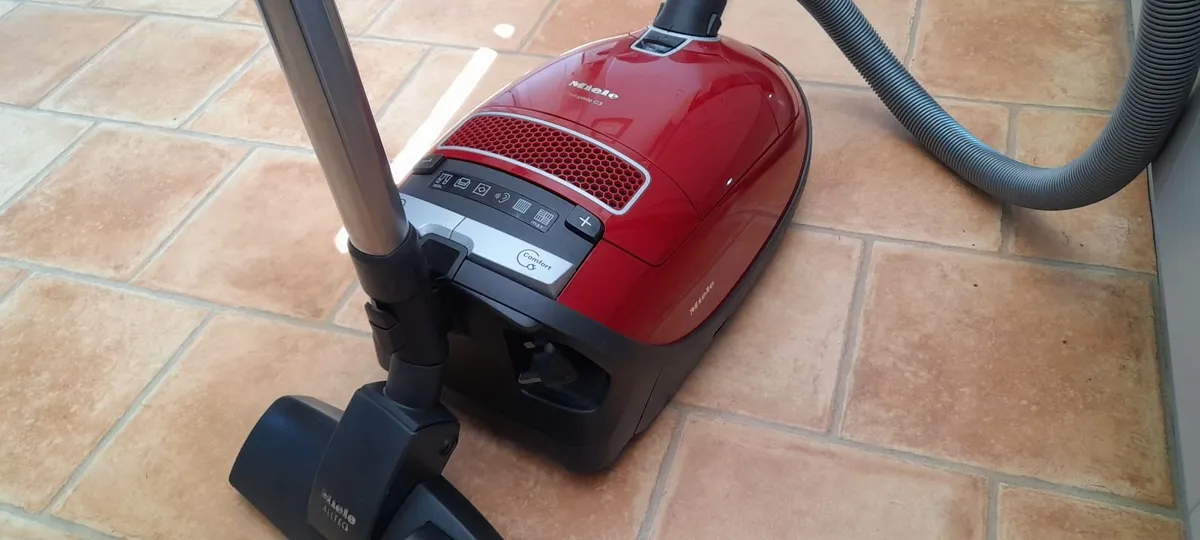 Miele vacuum/Hoover cleaner - Image 2