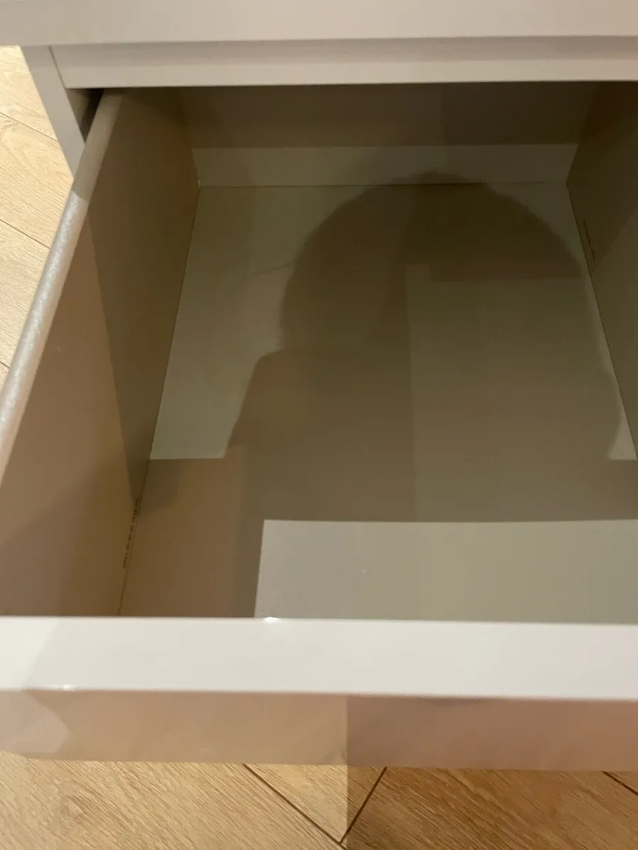 Malm chest of 2 drawers - Image 4