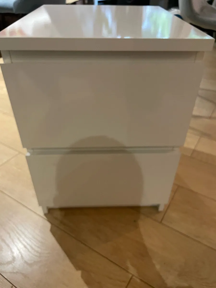 Malm chest of 2 drawers - Image 1
