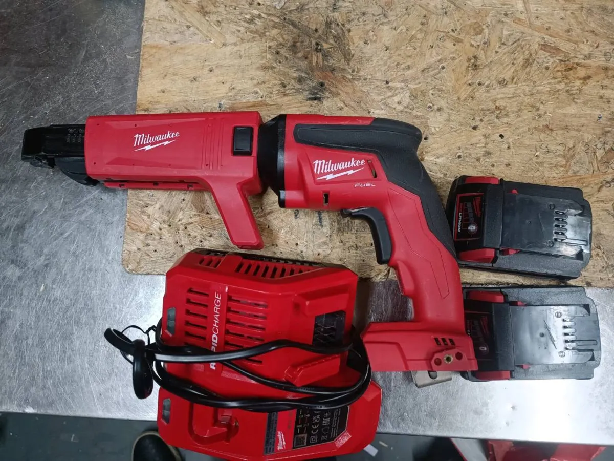 Milwaukee drywall gun.