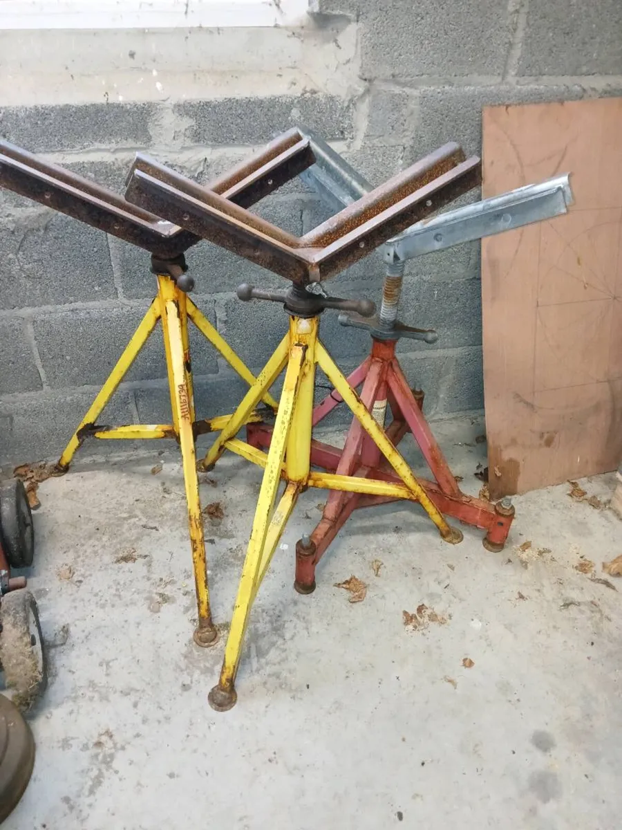 Pipe Stand