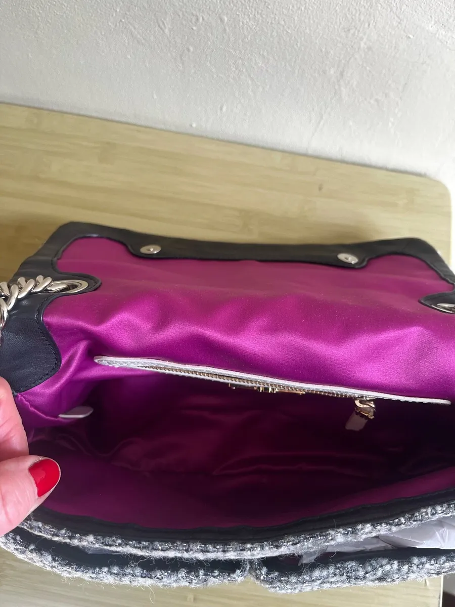 Designer Henri Bendel bag - Image 3
