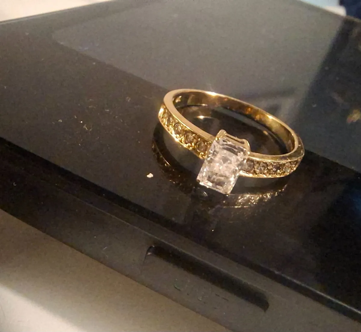 9ct engagement style ring - Image 2