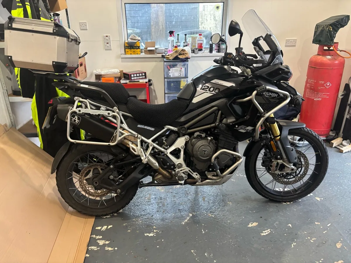Motorbike - Image 2