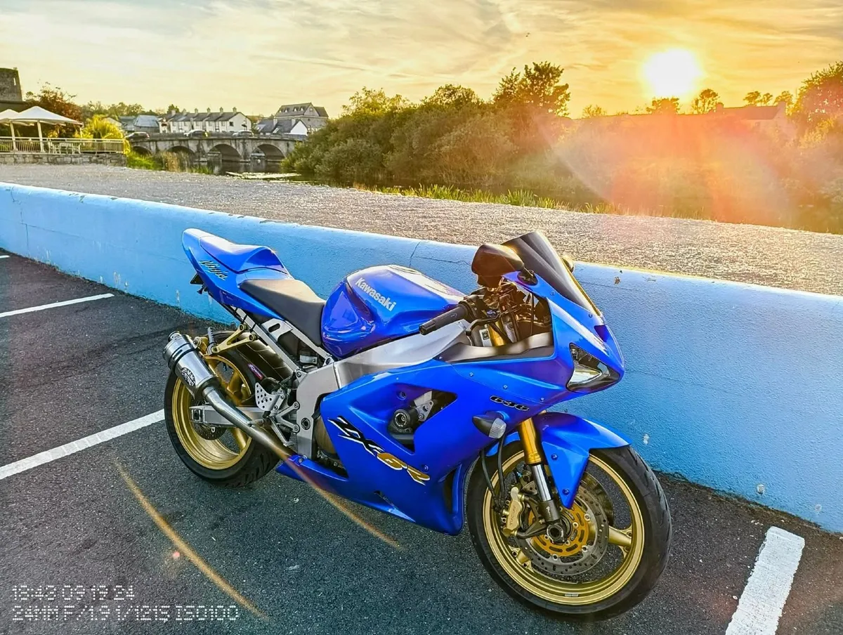 Kawasaki zx6r - Image 1