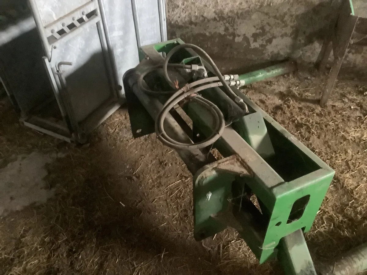 Bale trailer, Bale handlers, de horning crate - Image 4