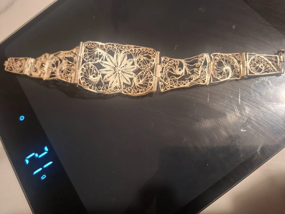 Silver filigree vintage bracelet - Image 2